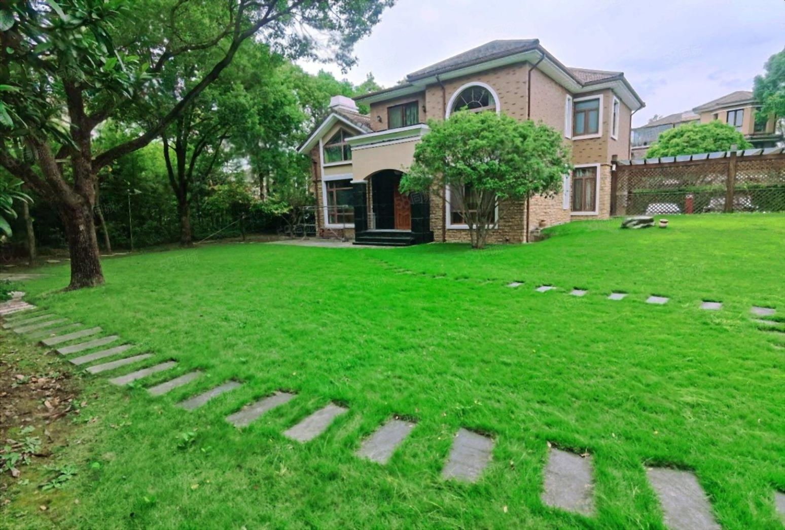 湖山在望花园5室2厅3卫509㎡南北3800万