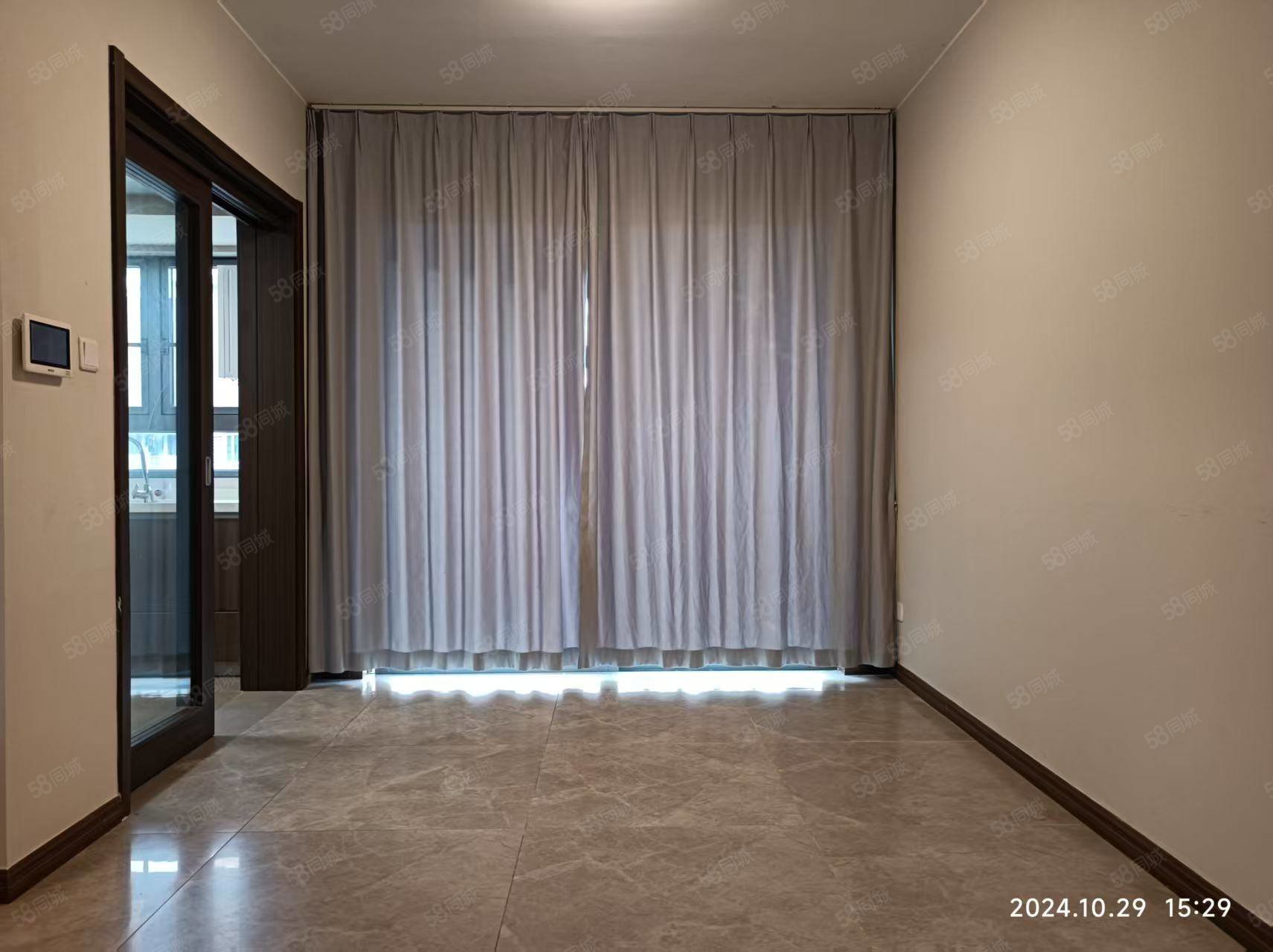 保利时光印象4室2厅2卫119㎡南北75.8万