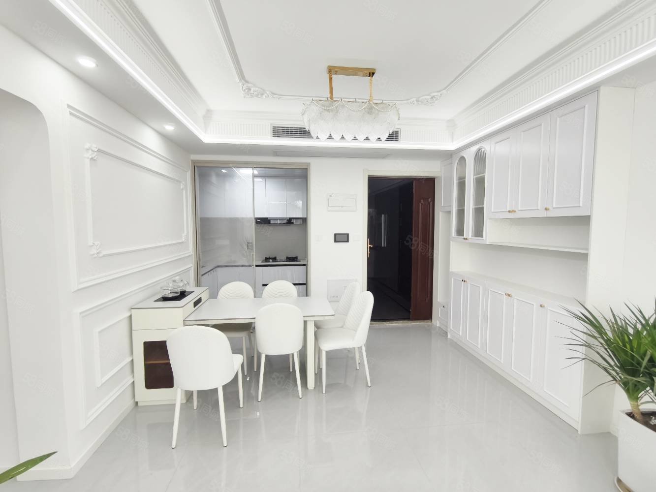 汉成国宾府3室2厅2卫110㎡南北69.8万