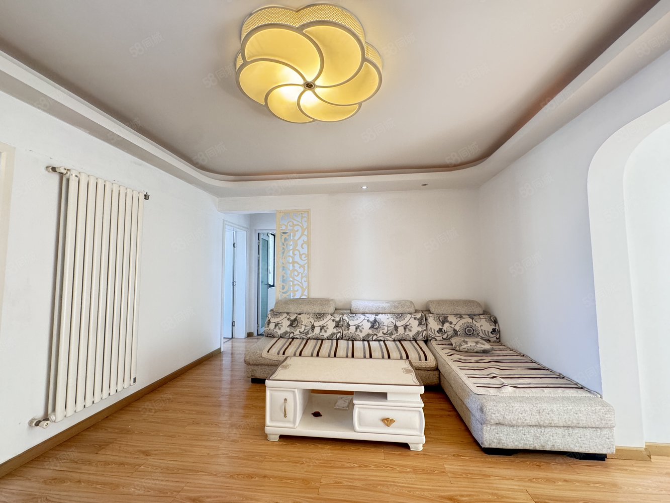 凤凰香郡3室2厅1卫90㎡南48万