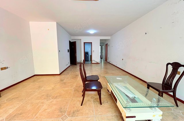 中航城国际社区(C区南区)3室2厅133㎡288万二手房图片