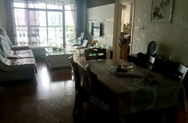 平湖国际2室1厅96.06㎡58万二手房图片