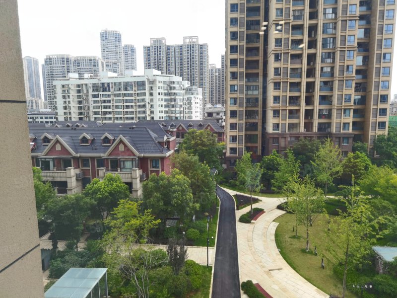 【10图】喻家山 泷悦华府 152平南北通透四房 随时看房,泷悦华府-武汉