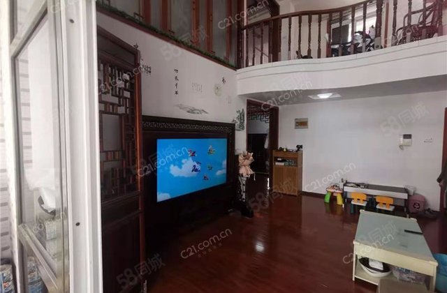 银鹭万树城3室2厅208.4㎡55万二手房图片