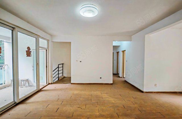 东山国际新城C区3室3厅216.25㎡118.8万二手房图片