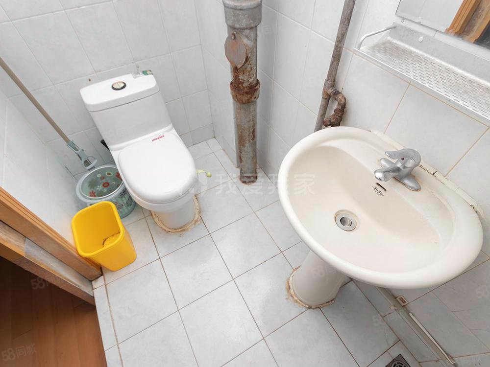 沙灘后街55號院3室1廳1衛(wèi)56.43㎡東南590萬