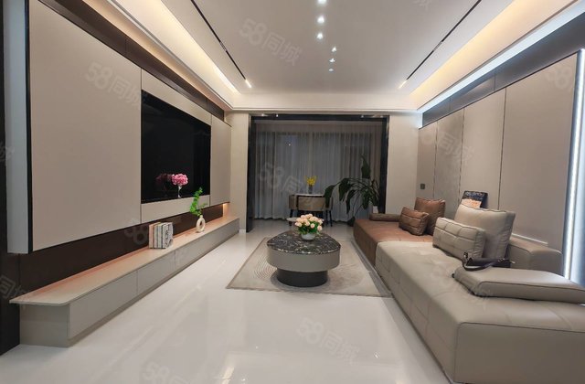 红都国际城荣御4室2厅130㎡102万二手房图片