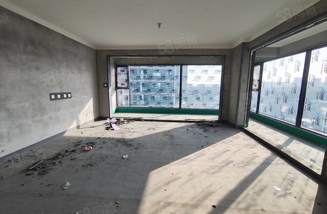 建业天誉君邻院4室2厅235㎡186万二手房图片