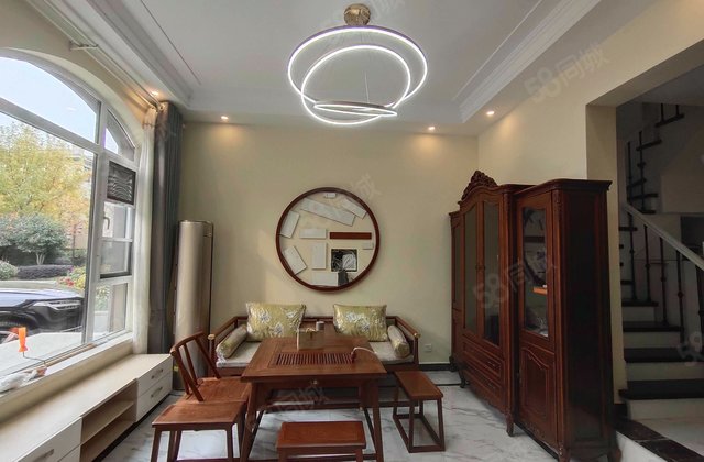 名仕温泉国际城(别墅)3室2厅140㎡130万二手房图片