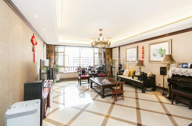 华瀚国际4室2厅231.41㎡1750万二手房图片