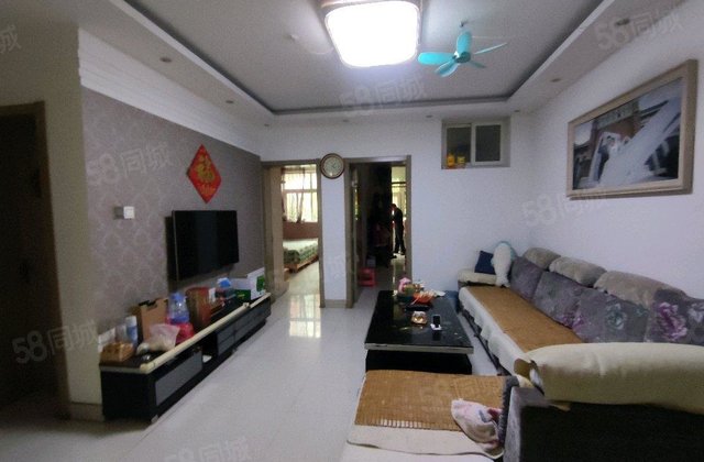 多层一楼带院，送储藏室小三室，南北通透，停车方便