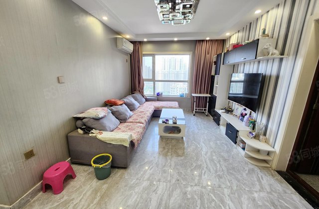 好房一枚~南北通透~东边户精装~刚需过渡房~6萬就可安家置业