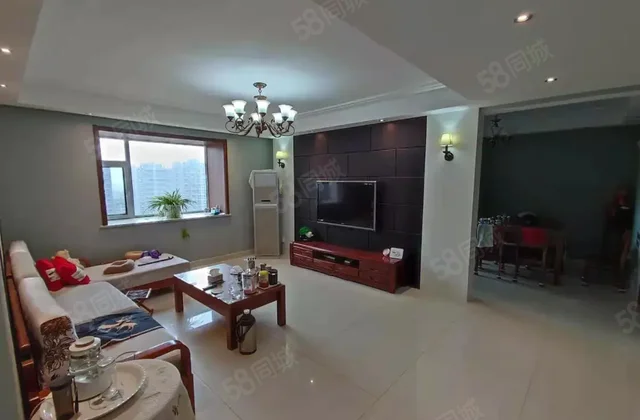 光岳花园，精装修，带车位储藏室，房东诚心出售