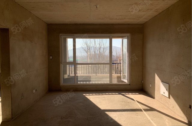 葫芦岛房产信息 葫芦岛二手房6图 宏业玉墅湾3室2厅2卫  3室2厅2卫