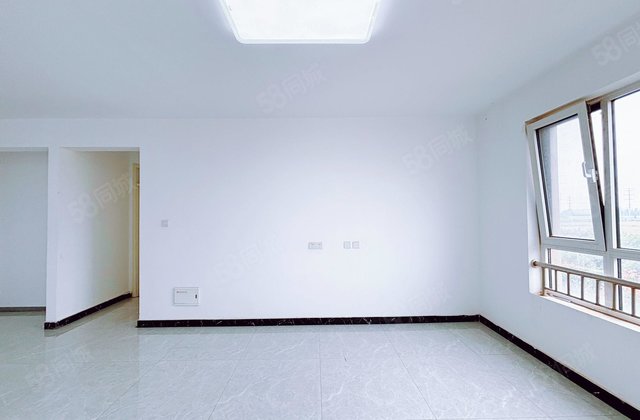 民生凤凰城8号院4室2厅145㎡96万二手房图片