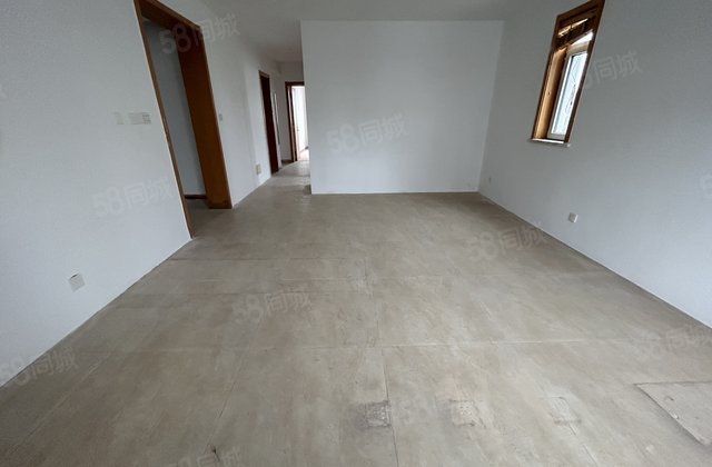 山水文园  电梯洋房 带车位 储藏室 文轩一墙之隔 出行方便