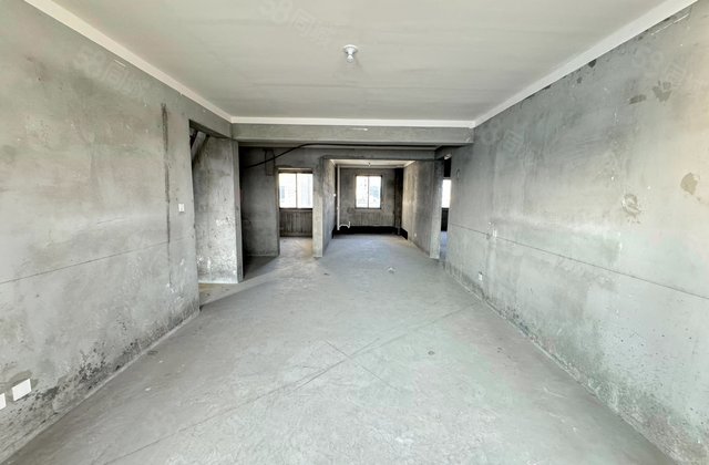 万江北山园8室4厅285㎡165万二手房图片