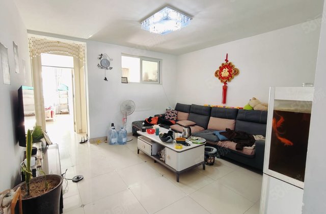 房急售 桐凤家园步梯二楼 地暖房 小区停车免费  公摊小