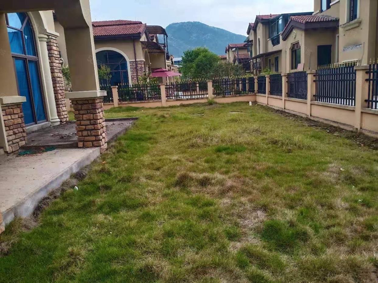 武夷山碧桂园6室1厅3卫360㎡北320万