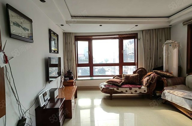 万盛家园 商品住宅 南北通透 购物方便 停车方便