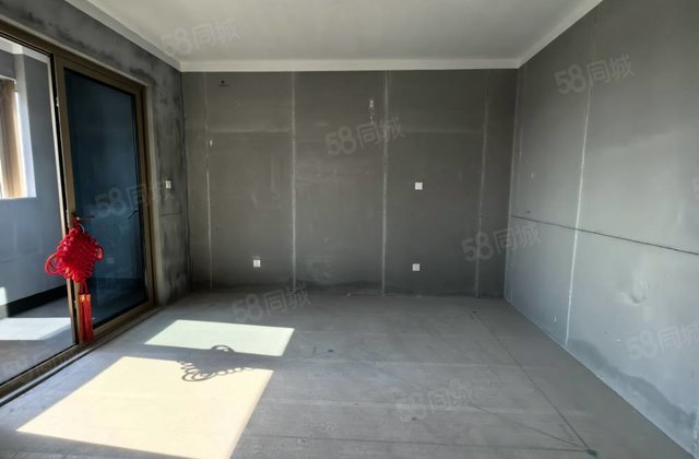 天桐悦4室2厅136㎡230万二手房图片