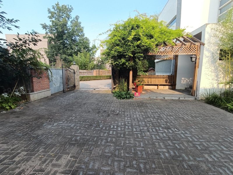 亞瀾灣(別墅)6室4廳3衛(wèi)449.49㎡南北1199萬