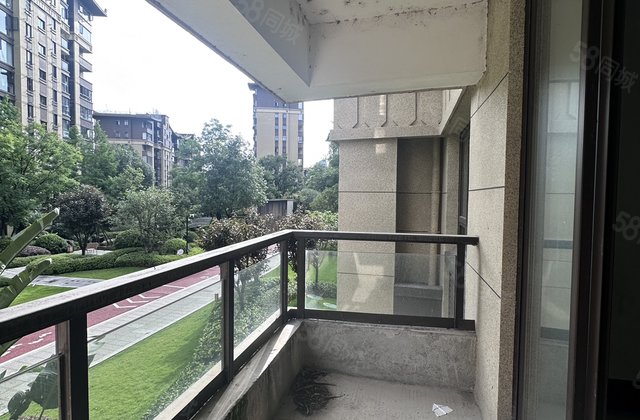 兴进漓江壹号龙瑞阁3室2厅103㎡92.8万二手房图片