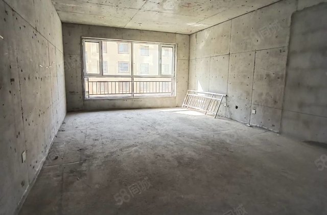 云晓尚都3室2厅143.7㎡69.6万二手房图片