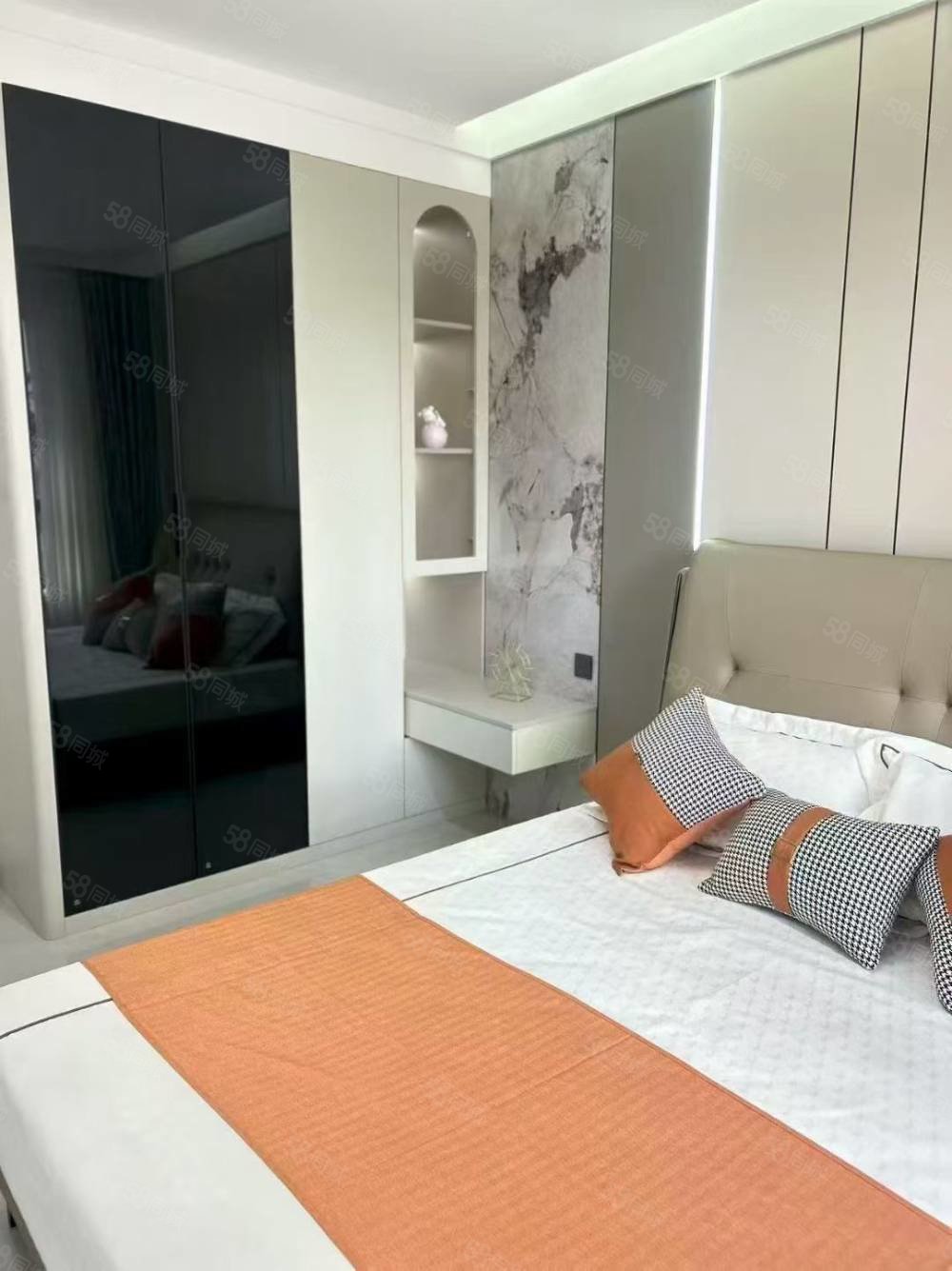 居然世界里2室1厅1卫80.62㎡南北43.8万