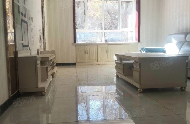 四季花园3室2厅131㎡86万二手房图片