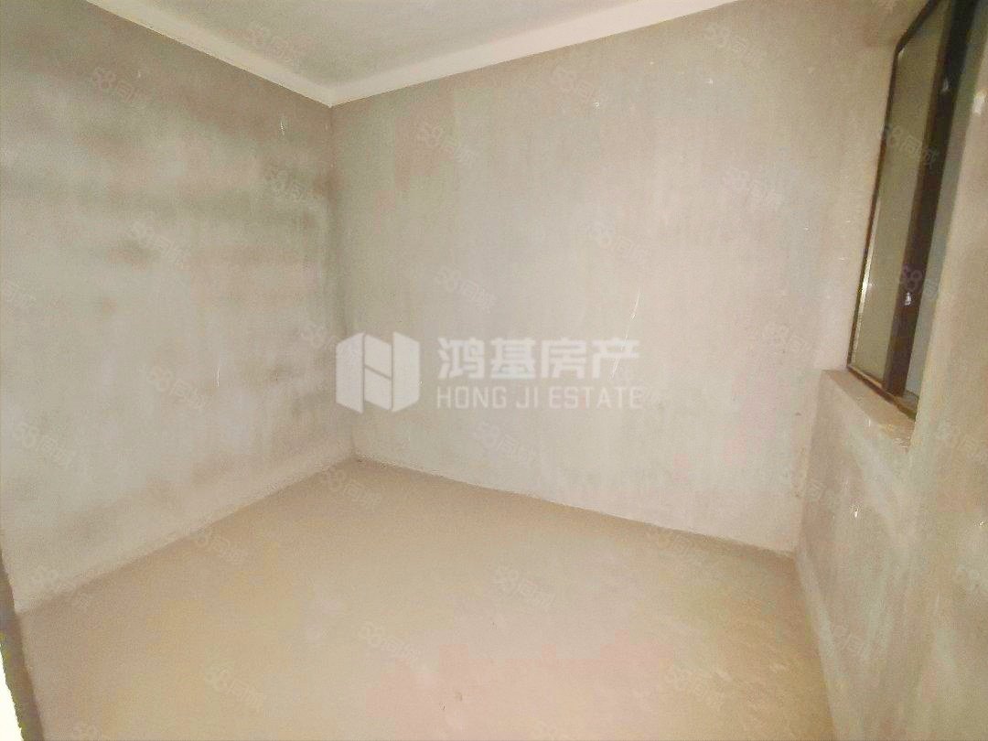 青花九龙3室2厅1卫109.78㎡南36万