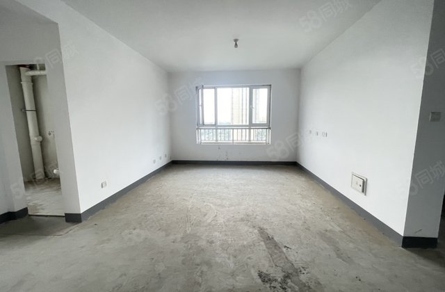 昌润路东 民生2号院 东边户带车位储藏室免大税