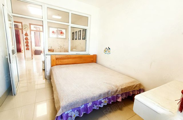 桐凤家园 三室电梯房 停车方便免大税 全明户型 地暖双气