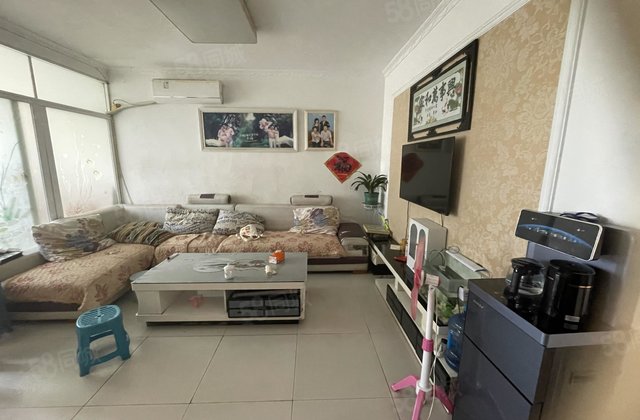 急售，盛世嘉苑 商品房 孝心一楼刚需小三居 南北通透 40多