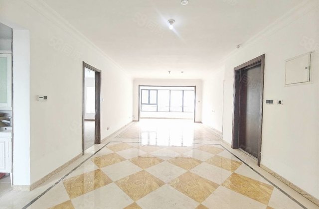 急售！碧桂园国岳府东边户 四叶草送车位免大税 东昌东 清水湾