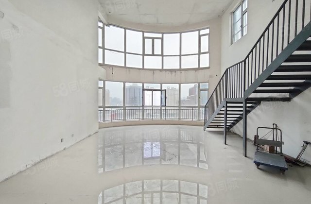 天一城(北区)5室2厅290㎡300万二手房图片