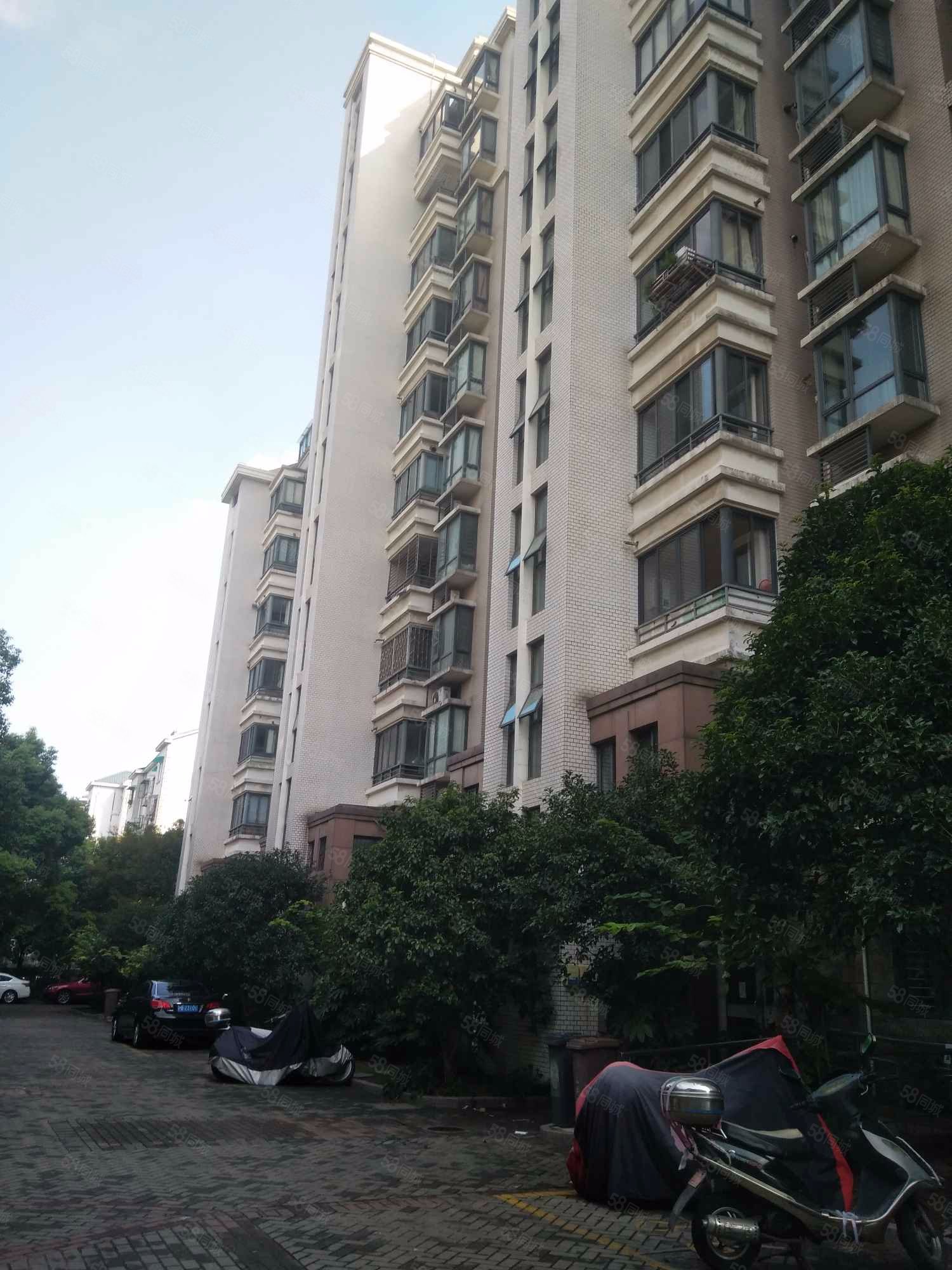 中星海上名庭(三期)4室2厅3卫166.43㎡南北1103万