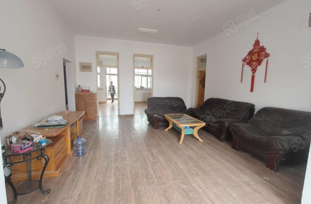 乐园电厂家属院！按好电梯！大三室朝阳！双阳台！