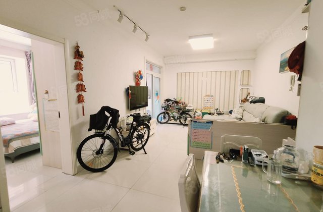 湖边，颐馨园乐园实验，金柱绿城电梯房，可做三室送储