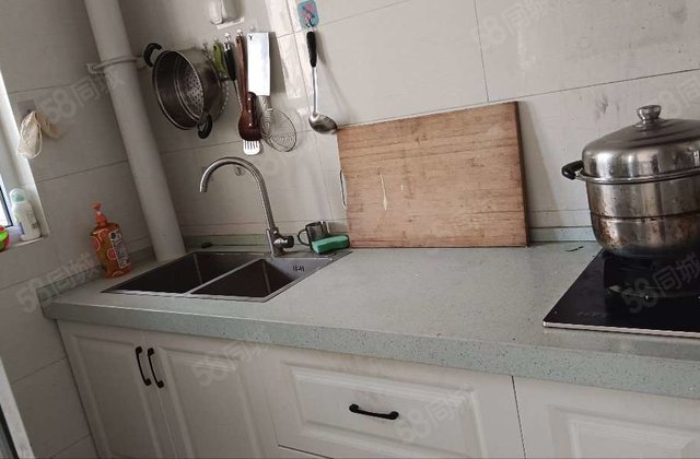 金柱绿城 购物方便 精装可拎包入住 出行方便 近医院 有电梯