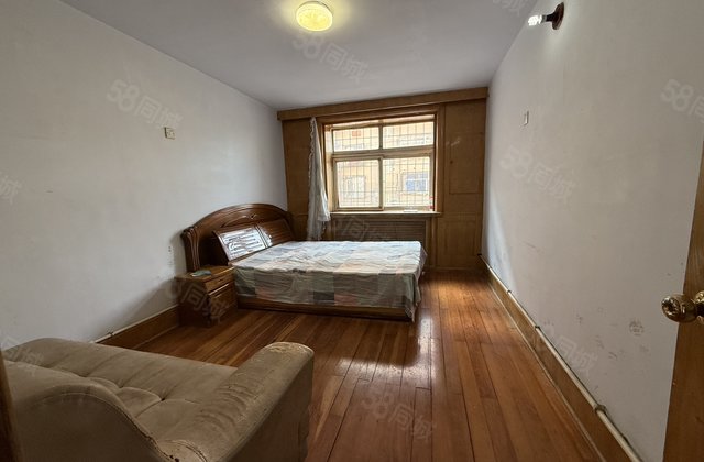 兴华里小区1室1厅38.72㎡13万二手房图片