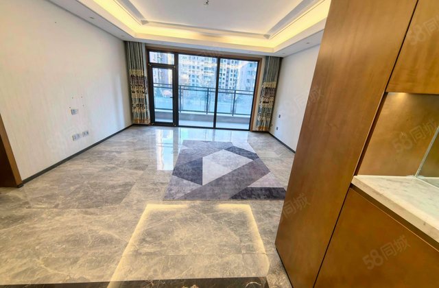 伊泰华府云玺A区4室2厅193.37㎡262万二手房图片