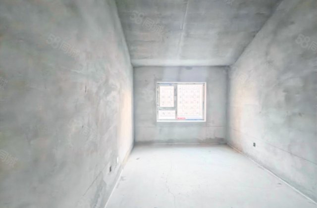 荣鼎康城(B区)5室3厅181㎡94万二手房图片