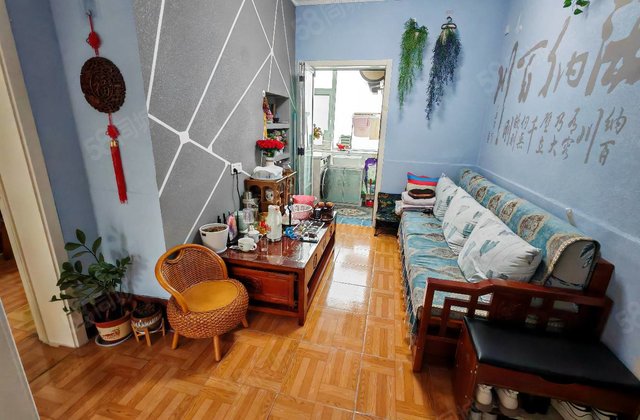 拐弯就是文轩外国语 小三室 电业局第三院 精装修带储藏室