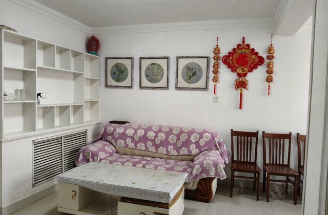 区妇幼附近 两室可做三室 多层三楼 户型方正 拎包入住 金城