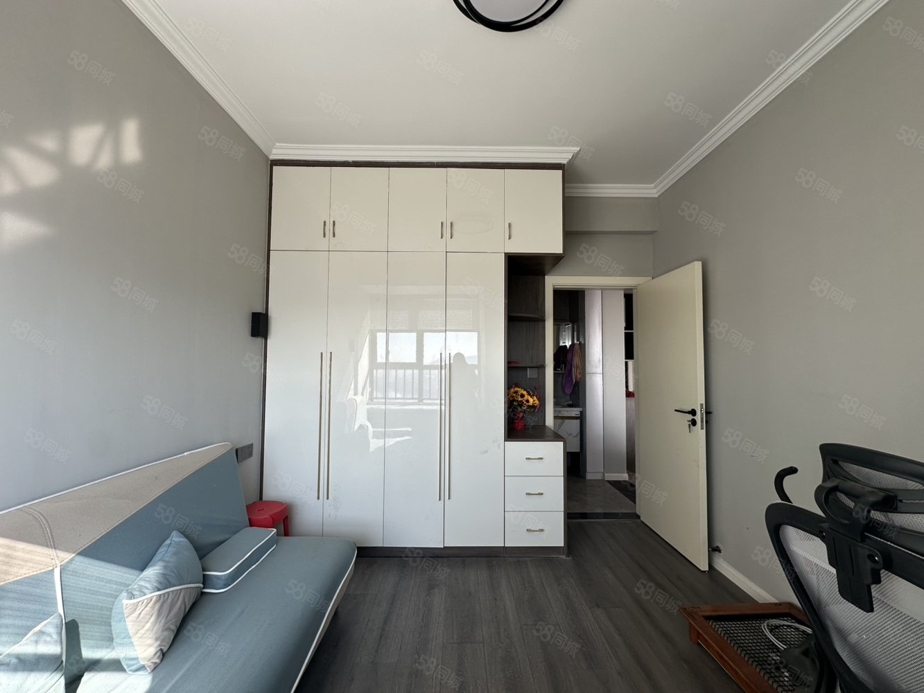 壹品首府3室2厅1卫109.76㎡南北53万