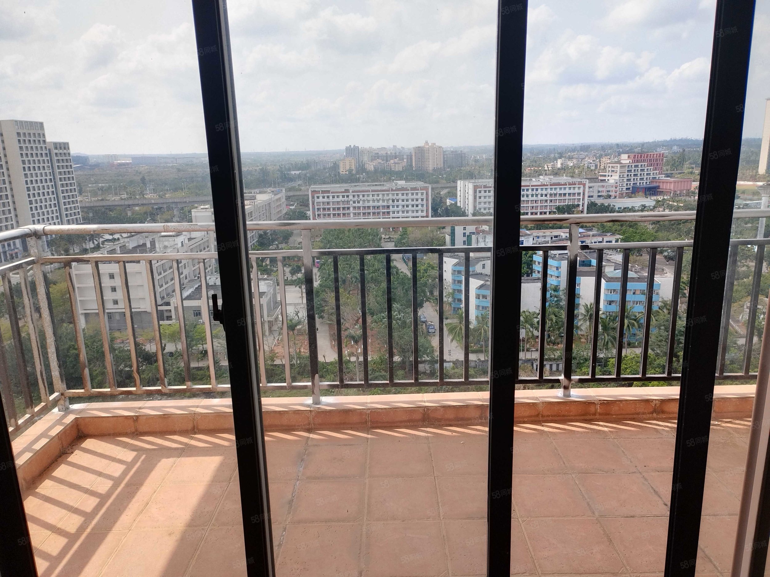 新香缇假日2室1厅1卫71㎡南41万