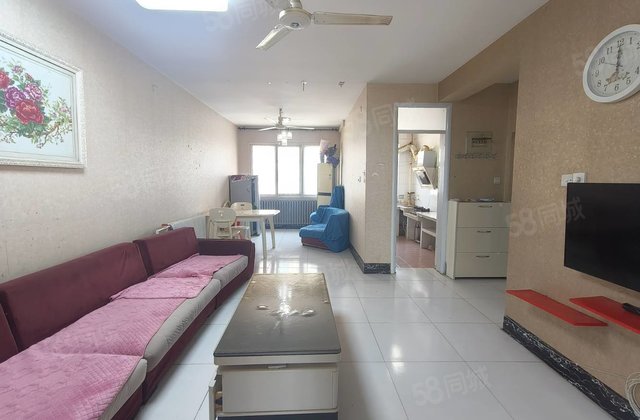 小三居 出行方便 近医院 得房率高 正规商品房 居住密度低