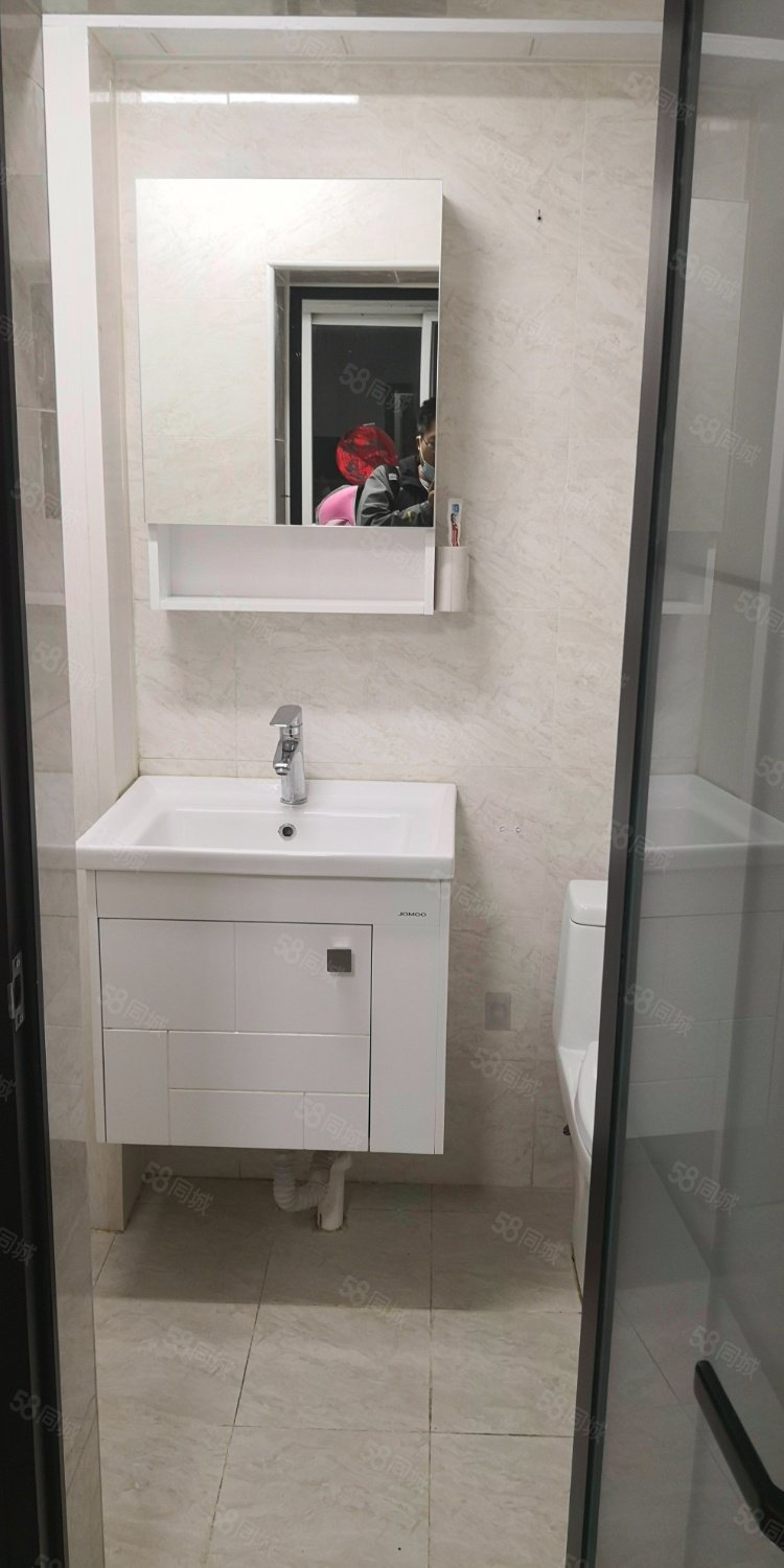 廠甸11號(hào)院1室1廳1衛(wèi)41.7㎡東530萬(wàn)