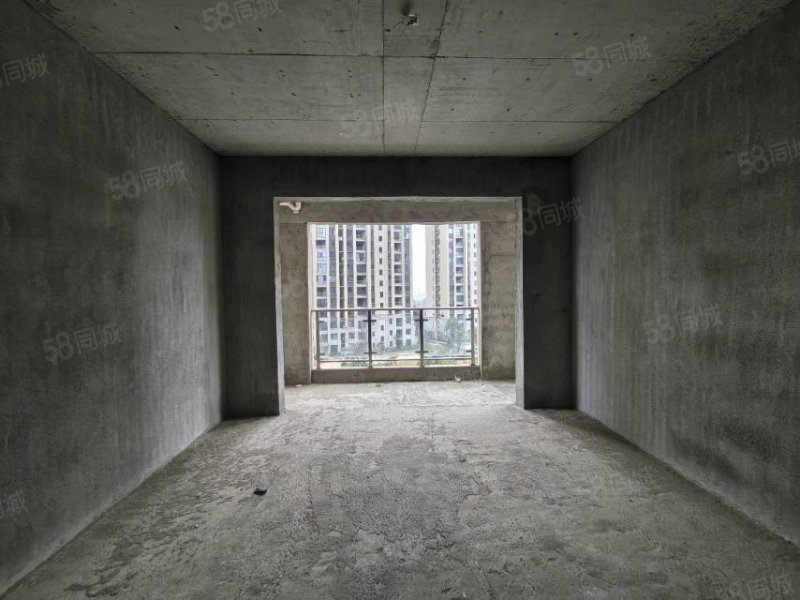 巅峰龙府4室2厅2卫140.3㎡南北69万